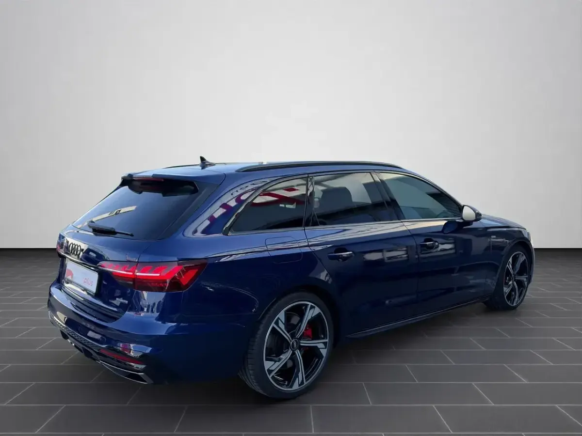 Gebraucht Audi A4 Business 265 PS (194 kW) 2024 Navarrablau metallic (metallic) Kombi
