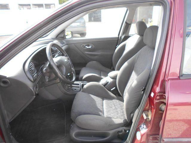 Gebraucht Ford Mondeo 131 PS (96 kW) 1999 Rot metallic Limousine