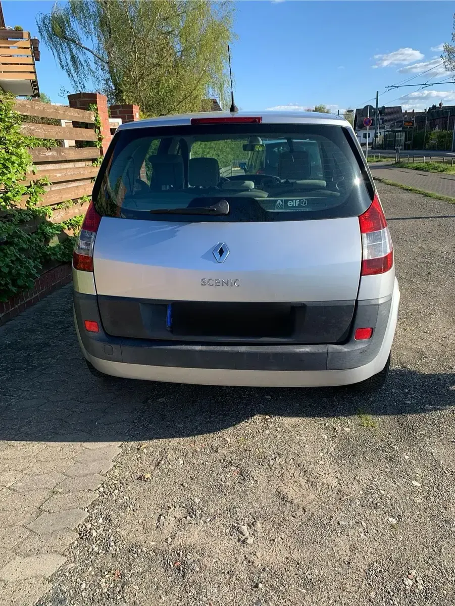 Gebraucht Renault Scénic II 111 PS (81 kW) 2006 Silber Van / Kleinbus