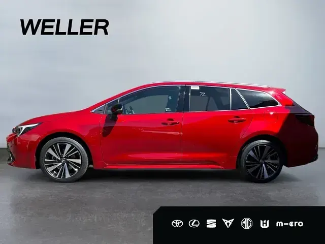Gebraucht Toyota Corolla Hybrid 178 PS (130 kW) 2026 Rot Kombi