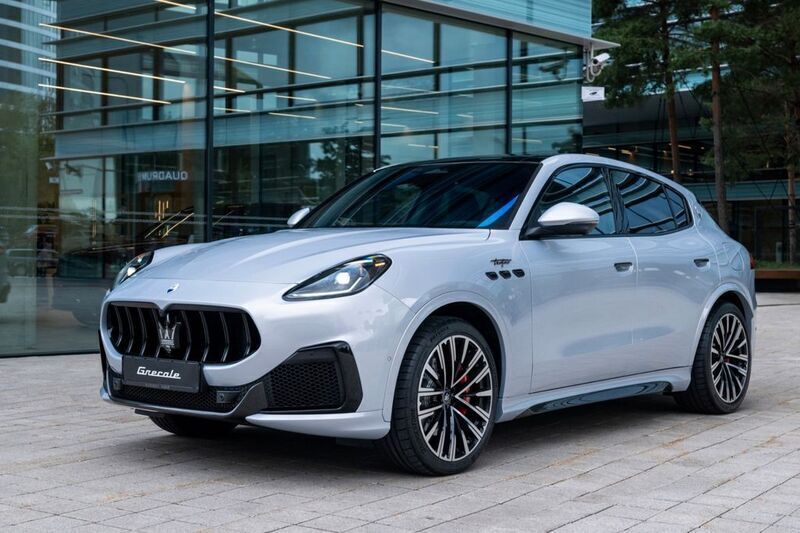 Silber Neu 2024 Maserati Grecale SUV | 114.950 € (Superpreis) - Bild 1/4