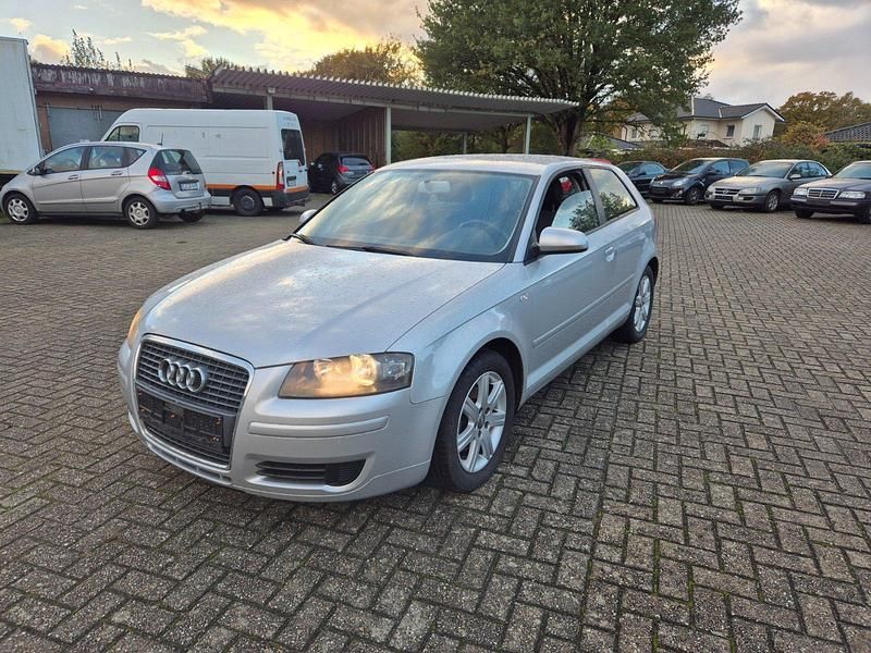 Silber Gebraucht 2007 Audi A3 Limousine | 2.850 € (Guter Preis) - Bild 1/4