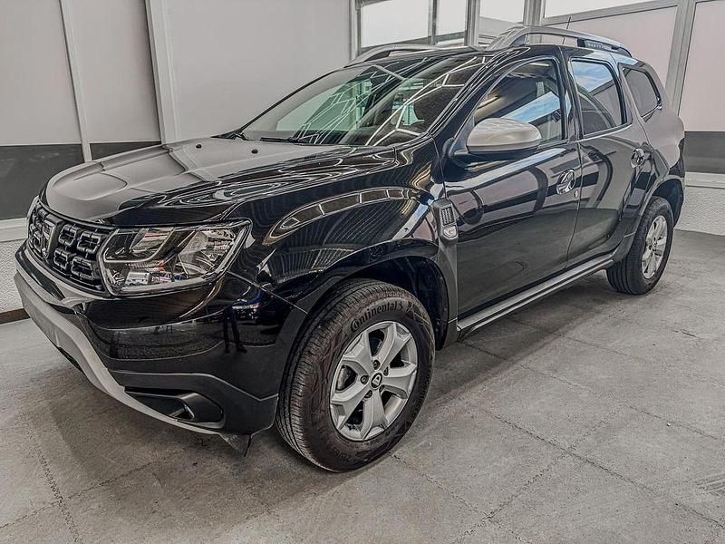 Schwarz metallic Gebraucht 2021 Dacia Duster SUV | 14.450 € (Guter Preis) - Bild 1/4