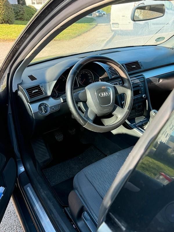 Gebraucht Audi A4 102 PS (75 kW) 2007 Grau Kombi