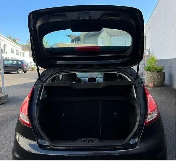 Gebraucht Ford Fiesta SYNC Edition 80 PS (58 kW) 2014 Schwarz Kleinwagen