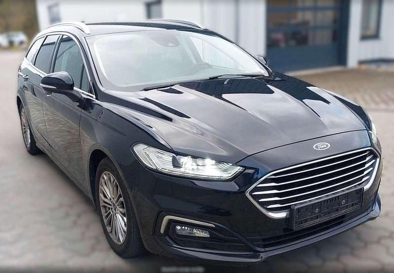 Gebraucht Ford Mondeo Titanium 150 PS (110 kW) 2021 Agate black Kombi