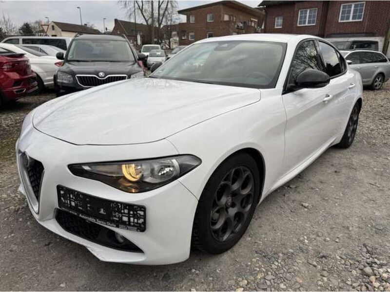 Colore esterno (bianco alfa Gebraucht 2016 Alfa Romeo Giulia Super Limousine | 16.499 € (Guter Preis) - Bild 1/4