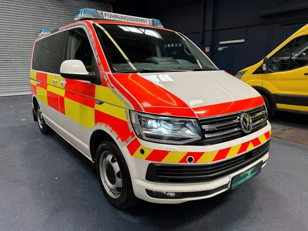 Gebraucht VW Caravelle 204 PS (150 kW) 2018 Weiß Van
