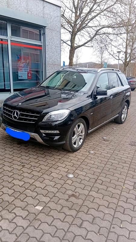 Gebraucht Mercedes ML350 258 PS (189 kW) 2012 Schwarz SUV