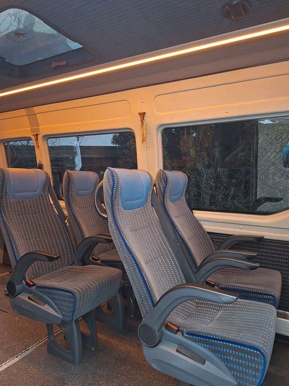 Gebraucht Iveco Daily 136 PS (100 kW) 2019 Grau Van / Kleinbus