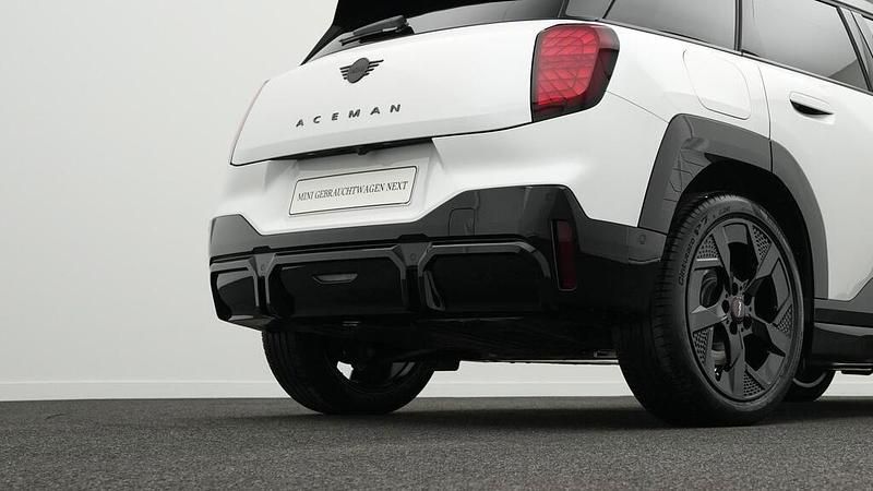 Gebraucht Mini John Cooper Works 184 PS (135 kW) 2024 Weiß Kleinwagen