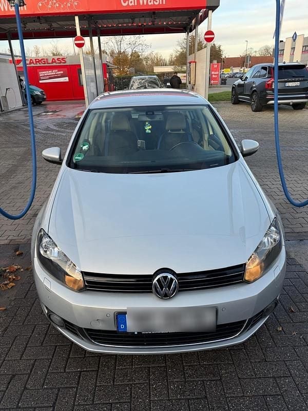 Silber Gebraucht 2009 VW Golf VI Kleinwagen | 5.000 € (Fairer Preis) - Bild 1/4
