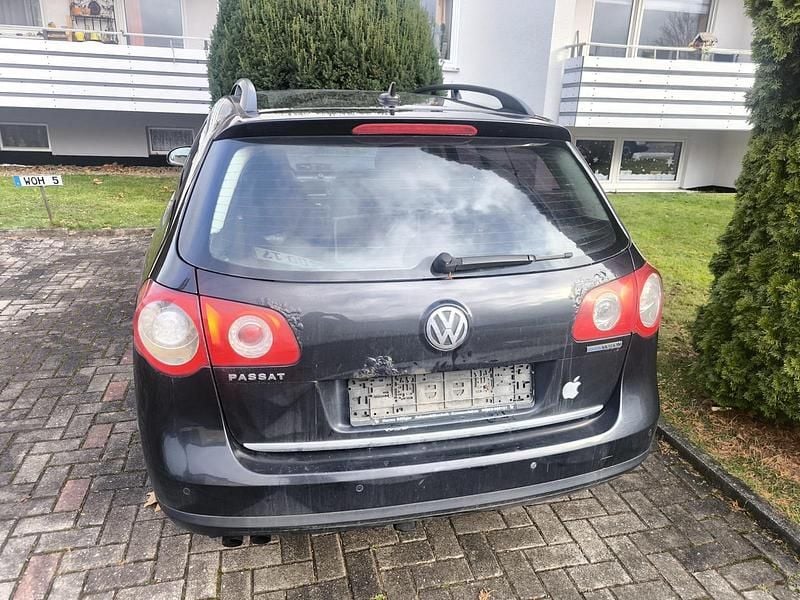 Gebraucht VW Passat 105 PS (77 kW) 2007 Schwarz Kombi
