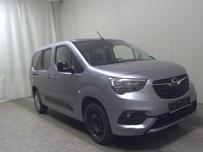 Gebraucht Opel Combo Life Elegance 131 PS (96 kW) 2022 Quarz silber metallic Van / Kleinbus