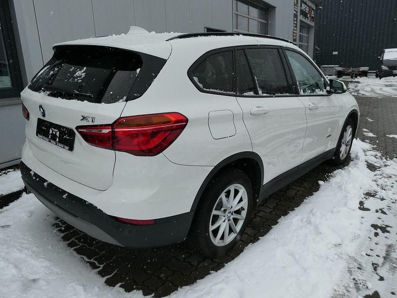 Gebraucht BMW X1 Advantage 140 PS (102 kW) 2017 Weiß SUV