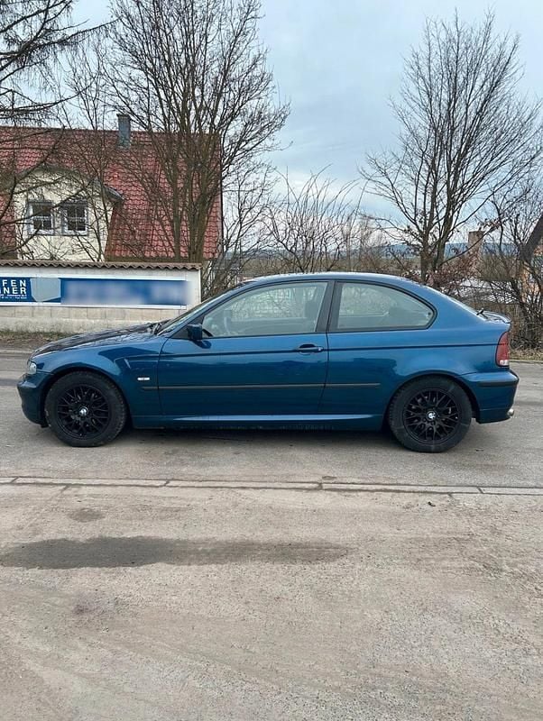 Gebraucht BMW 316 116 PS (85 kW) 2004 Blau Coupé