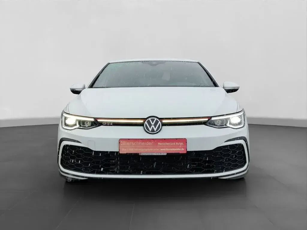 Gebraucht VW Golf VIII GTI 245 PS (180 kW) 2022 Weiss Limousine