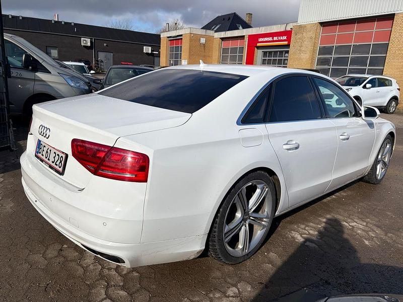 Gebraucht Audi A8 Design 371 PS (272 kW) 2010 Weiß Limousine