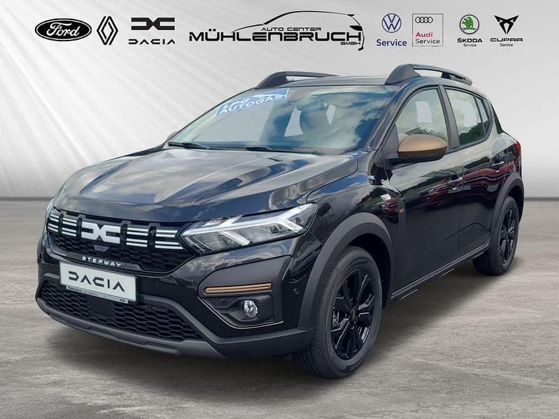 Schwarz Neu 2025 Dacia Sandero Extreme Kleinwagen | 20.130 € (Etwas zu teuer) - Bild 1/4