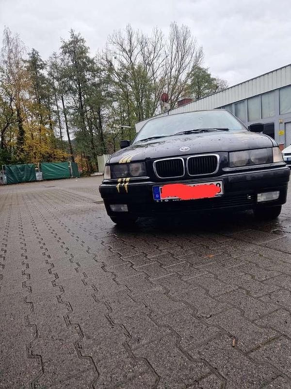 Gebraucht 1998 BMW 318 Sport Line Limousine | 3.450 € (Fairer Preis) - Bild 1/4