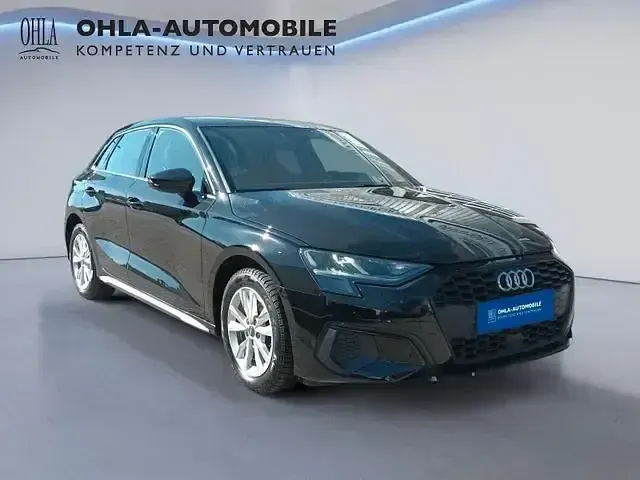 Usata Audi A3 Sportback e-tron Basis 2023 Nero Utilitaria