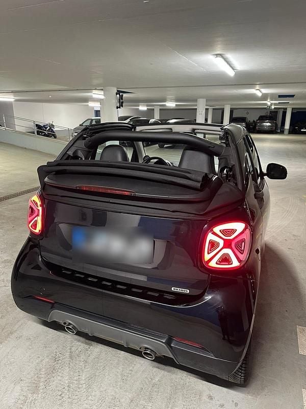 Gebraucht Smart ForTwo Cabrio Brabus 109 PS (80 kW) 2016 Schwarz Cabrio