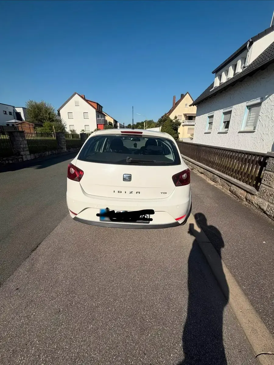 Gebraucht Seat Ibiza 75 PS (55 kW) 2014 Weiß Kleinwagen