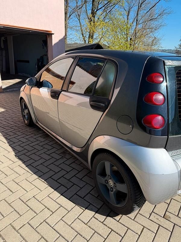 Usata Smart ForFour 95 CV (69 kW) 2004 Grigio Utilitaria