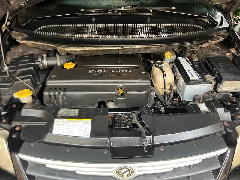 Gebraucht Chrysler Voyager 150 PS (110 kW) 2004 Schwarz Van / Kleinbus