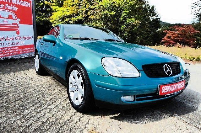 Grün Gebraucht 1999 Mercedes SLK230 Cabrio | 6.912 € (Fairer Preis) - Bild 1/4