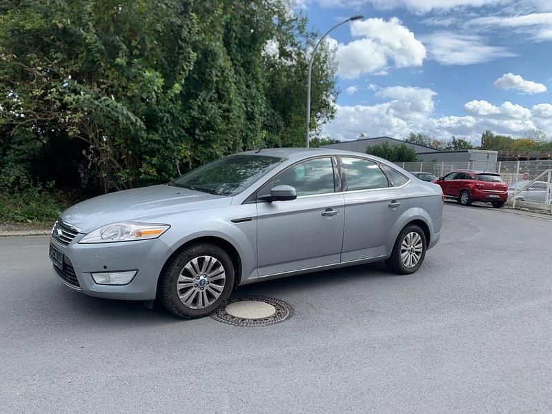 Silber Gebraucht 2007 Ford Mondeo Ghia Limousine | 4.500 € (Teuer) - Bild 1/4