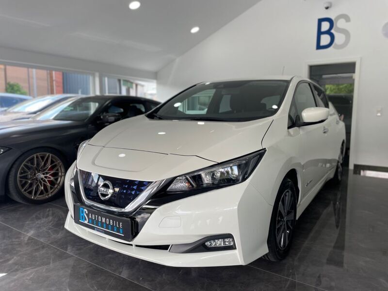 Gebraucht Nissan Leaf N-Connecta 110 kW (150 PS) 2020 Weiß Kleinwagen