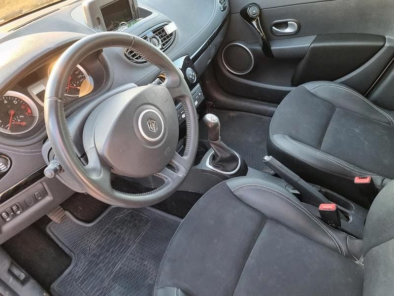 Gebraucht Renault Clio IV Night&Day 75 PS (55 kW) 2012 Weiß Kleinwagen