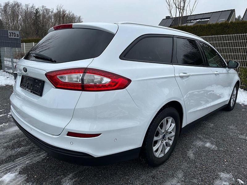 Gebraucht Ford Mondeo 120 PS (88 kW) 2018 Weiß Kombi