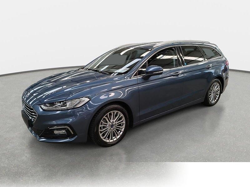 Gebraucht Ford Mondeo Titanium 140 PS (102 kW) 2022 Metallic