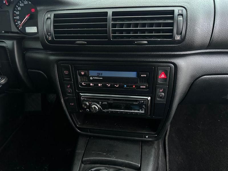 Gebraucht VW Passat Comfortline 102 PS (75 kW) 1999 Silber Limousine