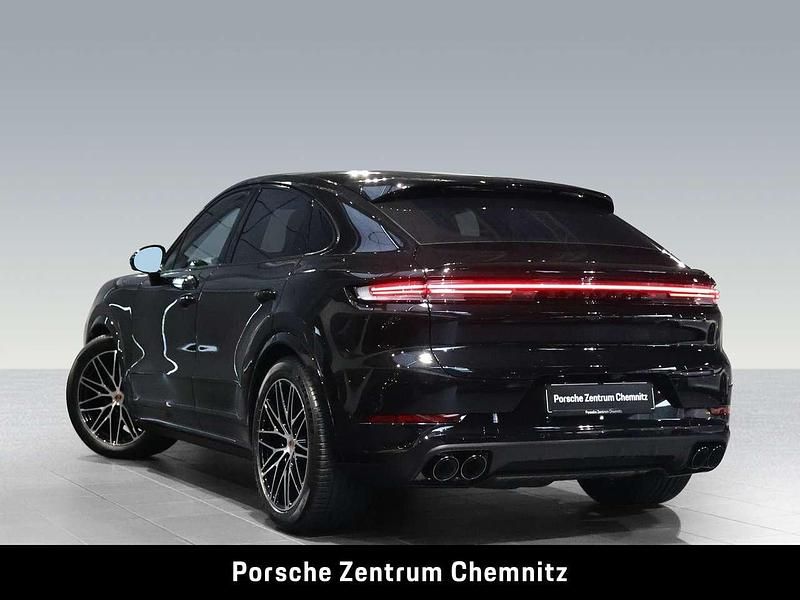Gebraucht Porsche Cayenne 354 PS (260 kW) 2026 Schwarz SUV