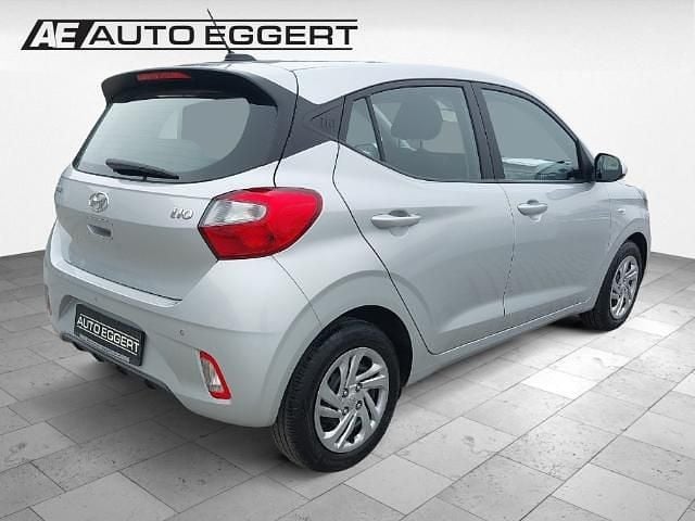 Gebraucht Hyundai i10 Select 67 PS (49 kW) 2023 Silber Kleinwagen