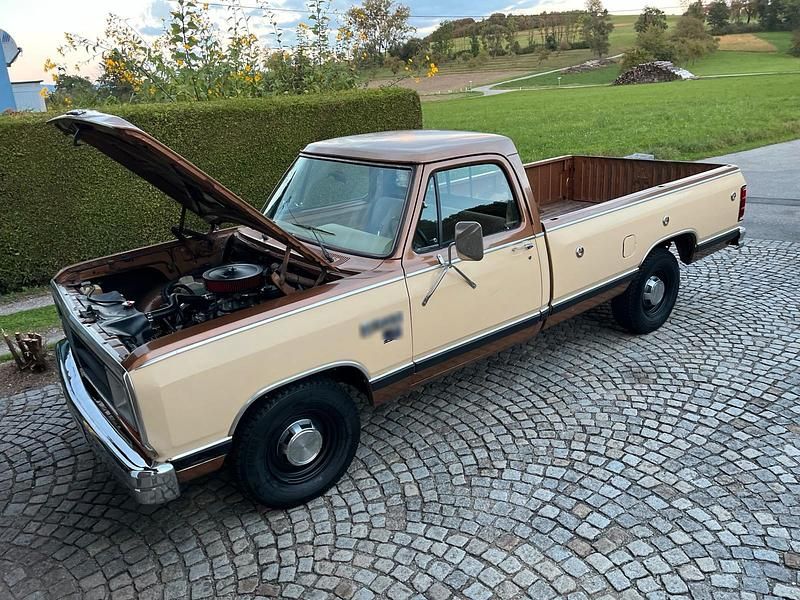 Gebraucht Dodge Ram 140 PS (102 kW) 1986 Braun Pickup