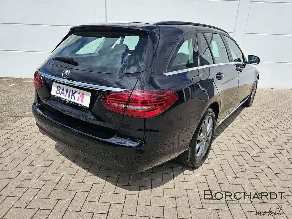 Gebraucht Mercedes C180 122 PS (89 kW) 2019 Schwarz Kombi