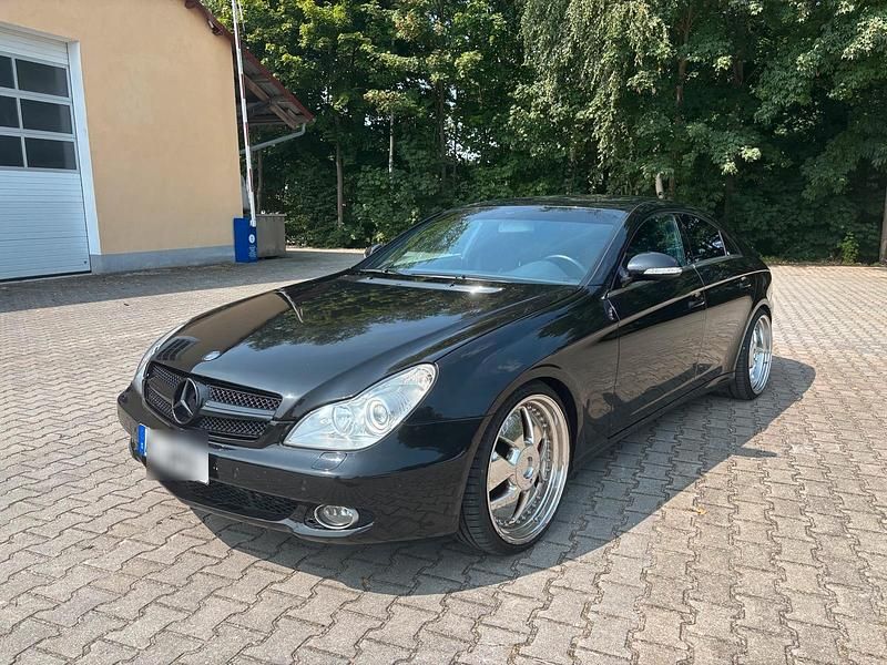 Schwarz Gebraucht 2007 Mercedes CLS500 Coupé | 15.500 € (Teuer) - Bild 1/4