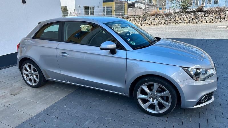Gebraucht Audi A1 122 PS (89 kW) 2014 Silber Kleinwagen
