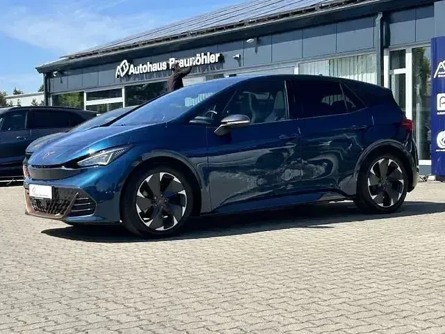 Second-hand Cupra Born 150 kW (204 CP) 2022 Albastru Hatchback