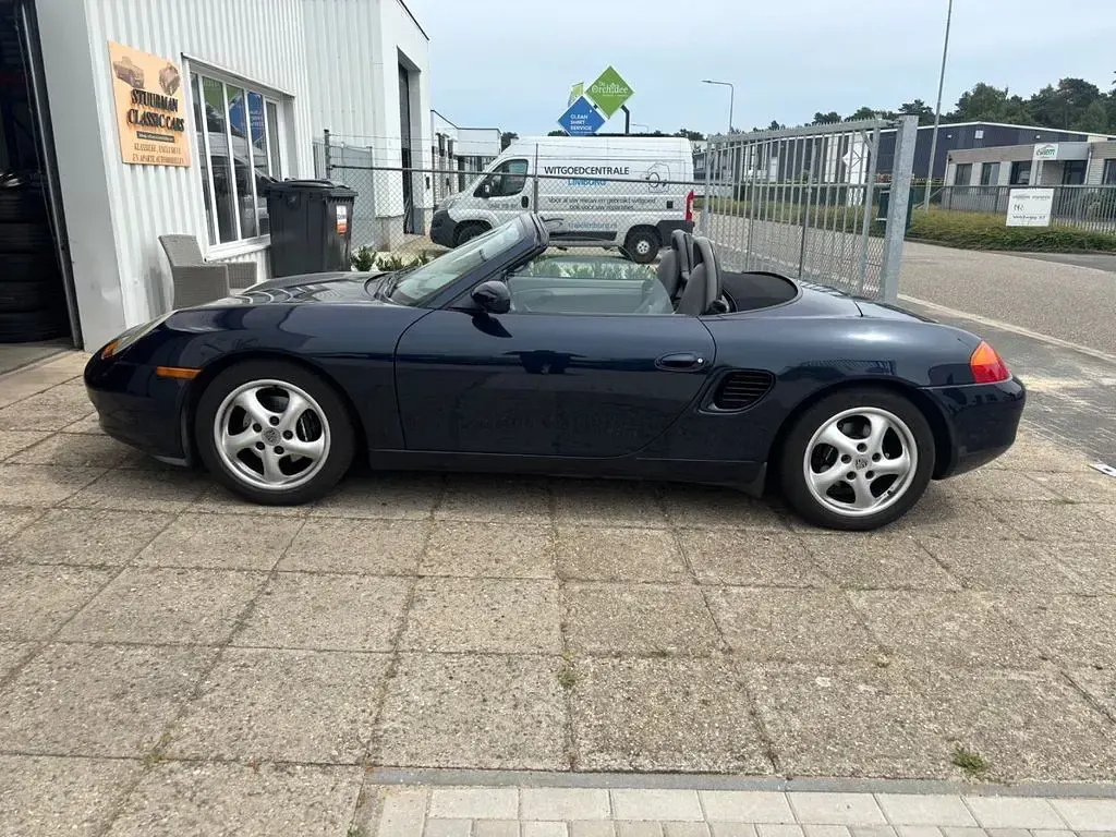 Gebraucht Porsche Boxster 239 PS (175 kW) 1997 Blau Cabrio