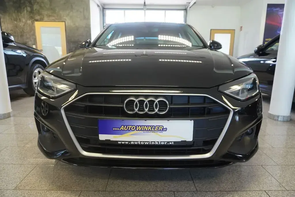 Gebraucht Audi A4 Business 150 PS (110 kW) 2022 Schwarz Kombi