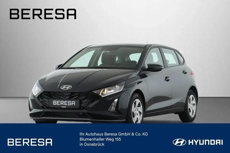 Grau Neu 2025 Hyundai i20 Select Limousine | 17.780 € (Superpreis) - Bild 1/1