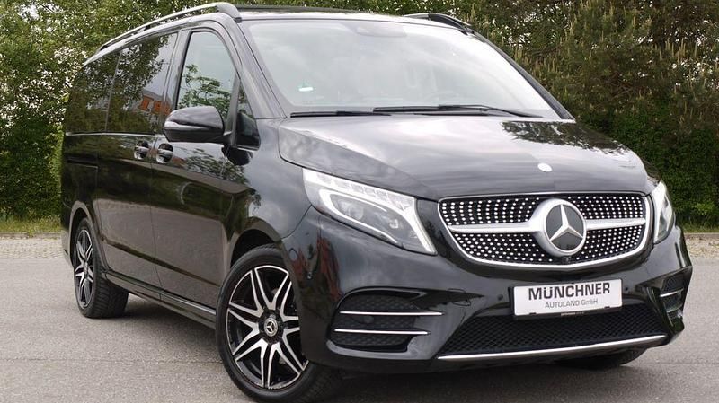 Schwarz Gebraucht 2019 Mercedes V300 Exclusive Van / Kleinbus | 52.499 € (Superpreis) - Bild 1/4