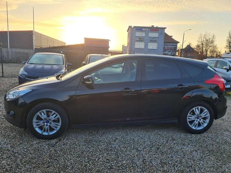 Gebraucht Ford Focus Trend 150 PS (110 kW) 2012 Pantherschwarz metallic Kleinwagen