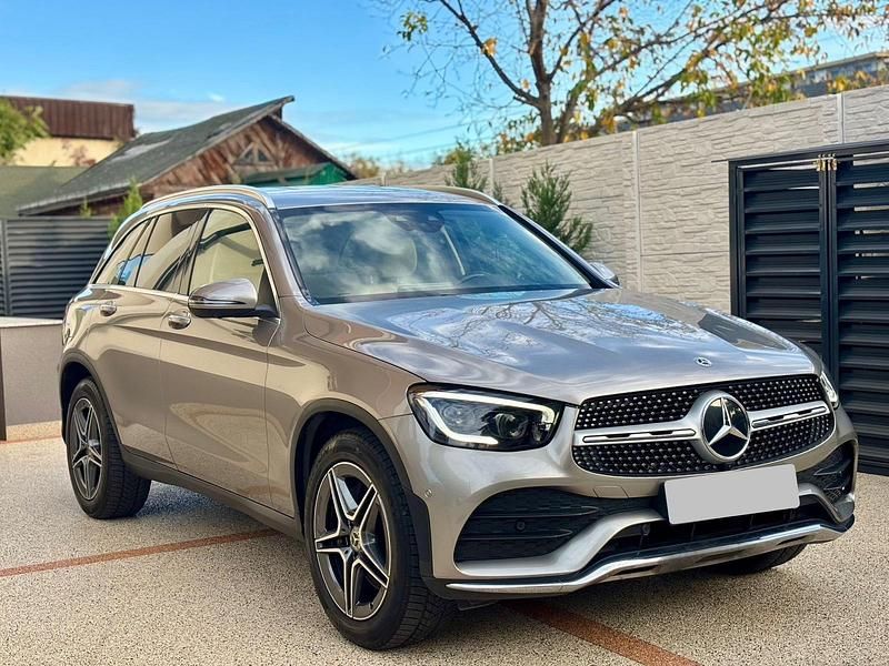 Silber Gebraucht 2021 Mercedes GLC200 SUV | 36.500 € (Superpreis) - Bild 1/4