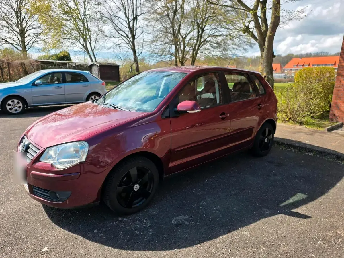 Gebraucht VW Polo 64 PS (47 kW) 2006 Rot Kleinwagen